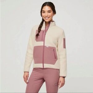 Figs On-Shift Sherpa jacket in Oatmeal size S